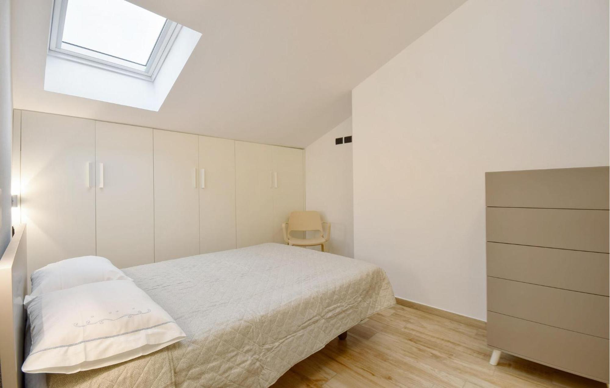 Beautiful Apartment In Moneglia With Kitchen Bagian luar foto